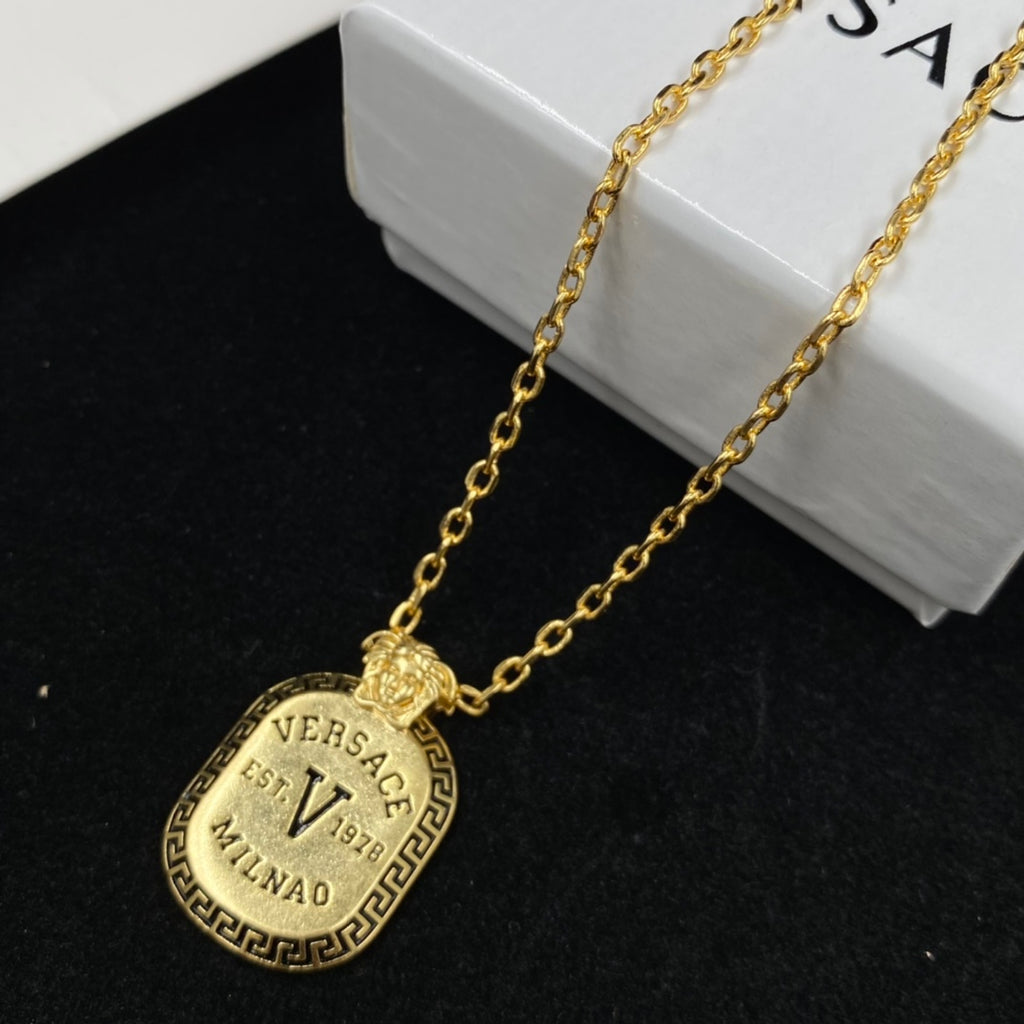 X1Q85V378X  Popular Necklaces