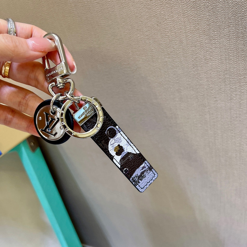 A1Z105E93 Popular bag 's charms accessories