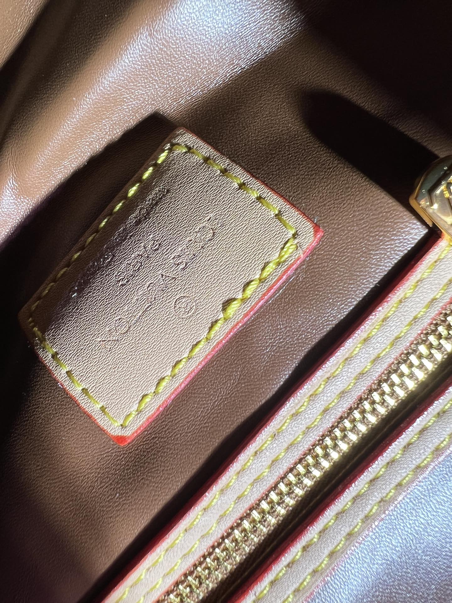 B1X55E16 Popular  leather bag