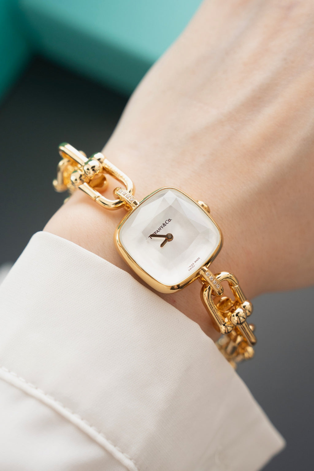 L1R36T74 Popular Watches