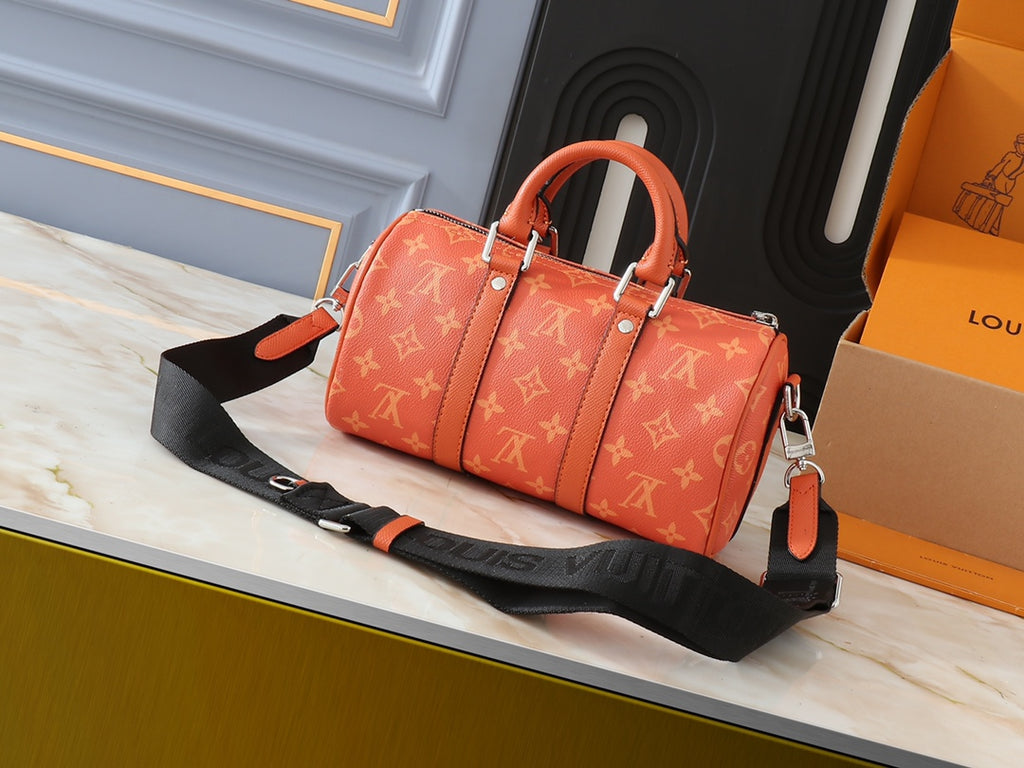 B1P46E35 Popular leather bag