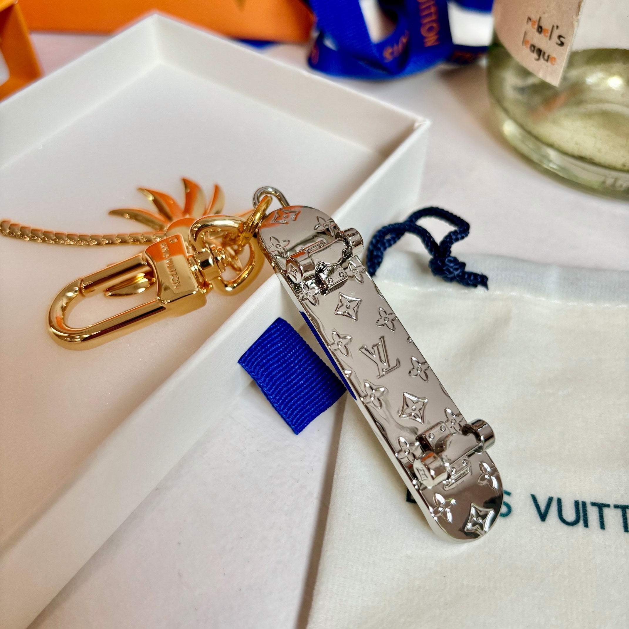A1Q95E11 Popular bag 's charms accessories
