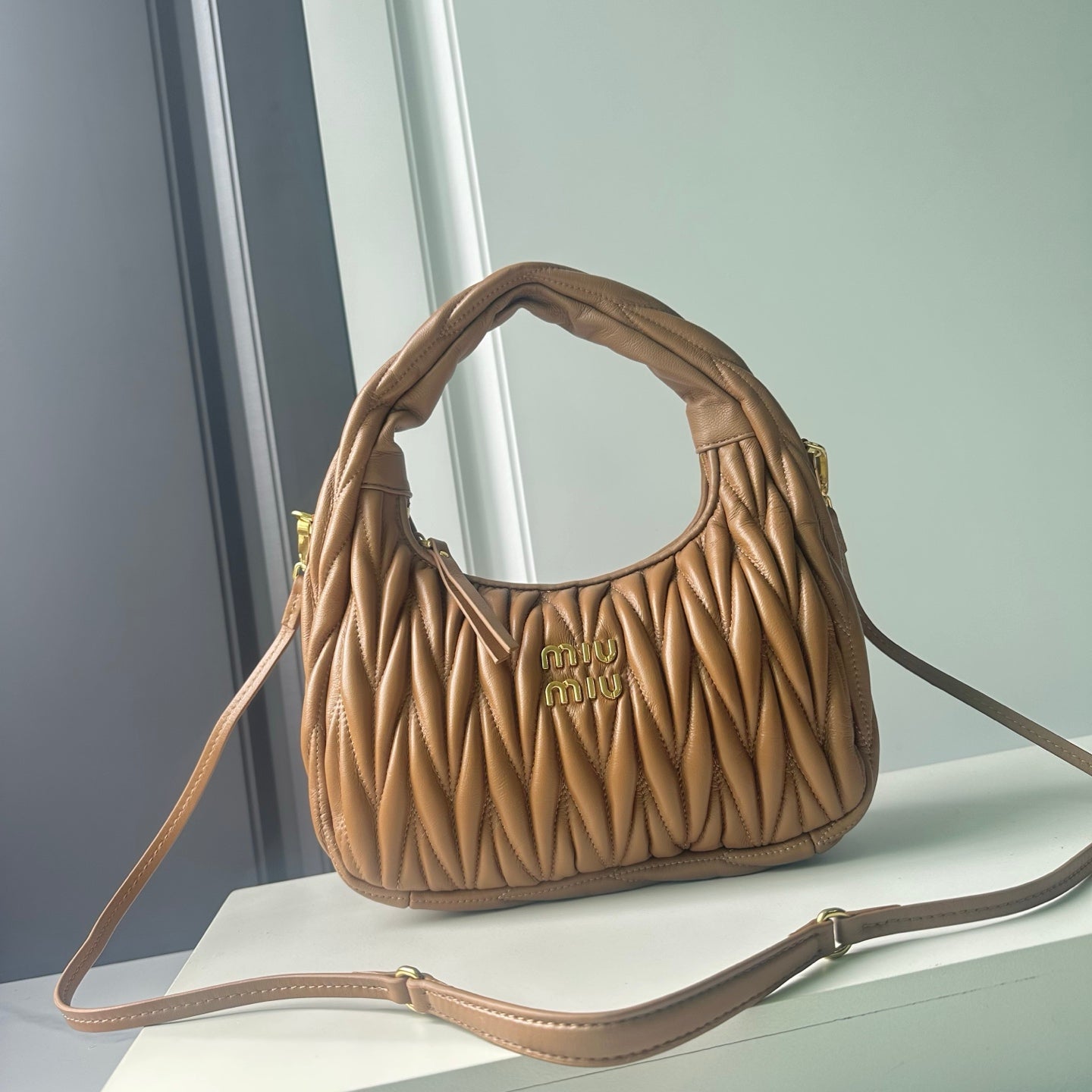 B1P46A121 Popular leather bag（29x24x10cm）