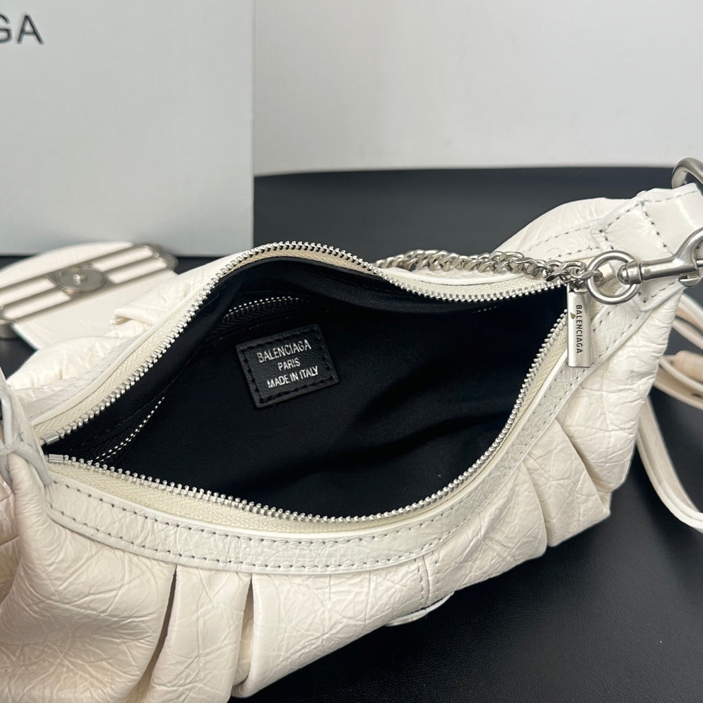 B1P36J119 Popular leather bag