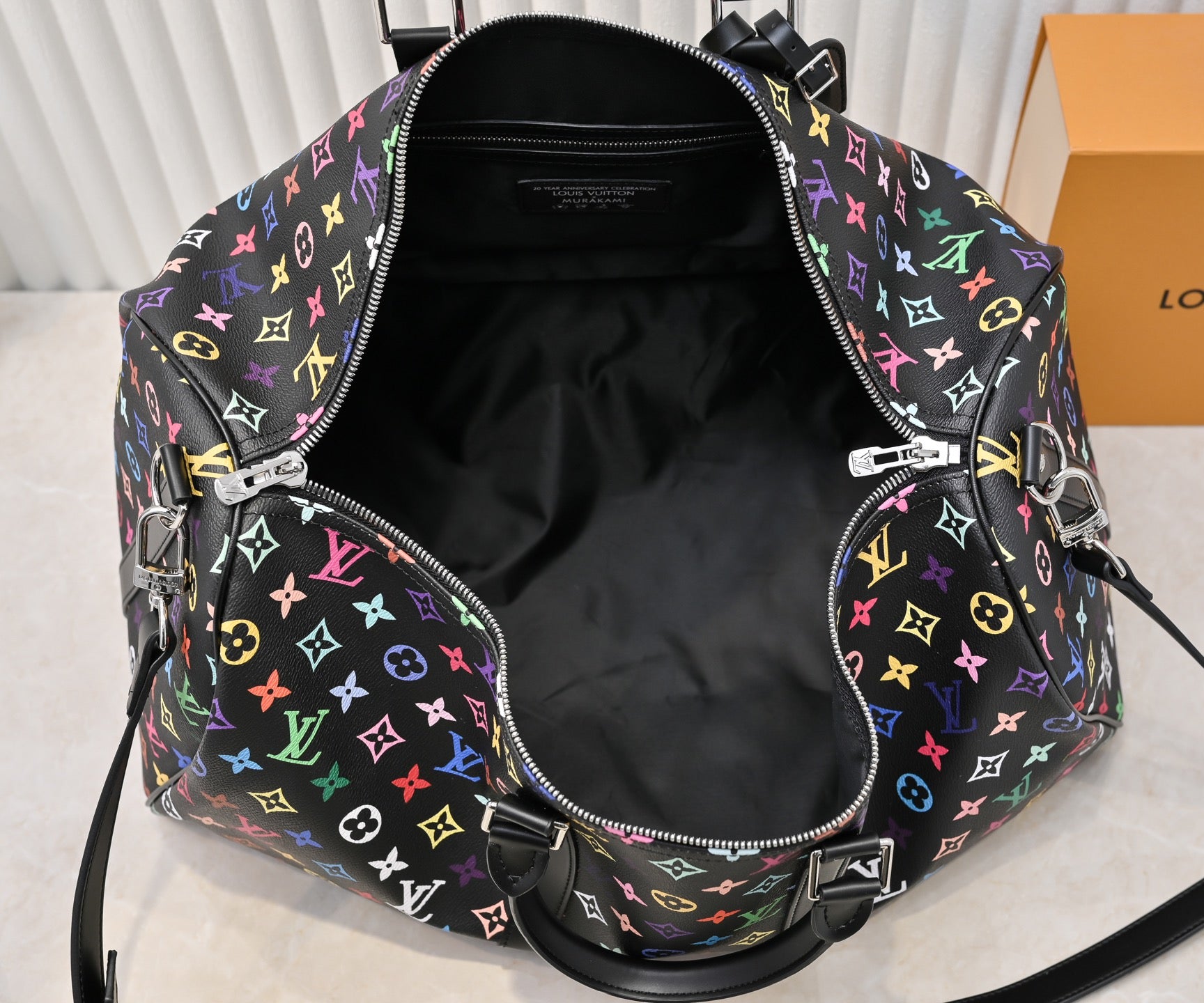 B12W15E8 Popular  Luggage bags