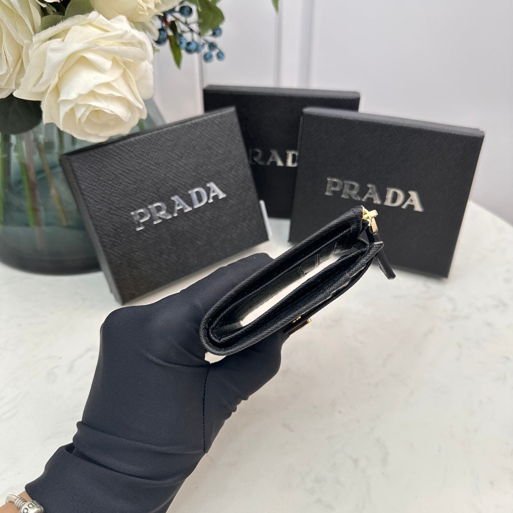B1P36P1 Popular card holder