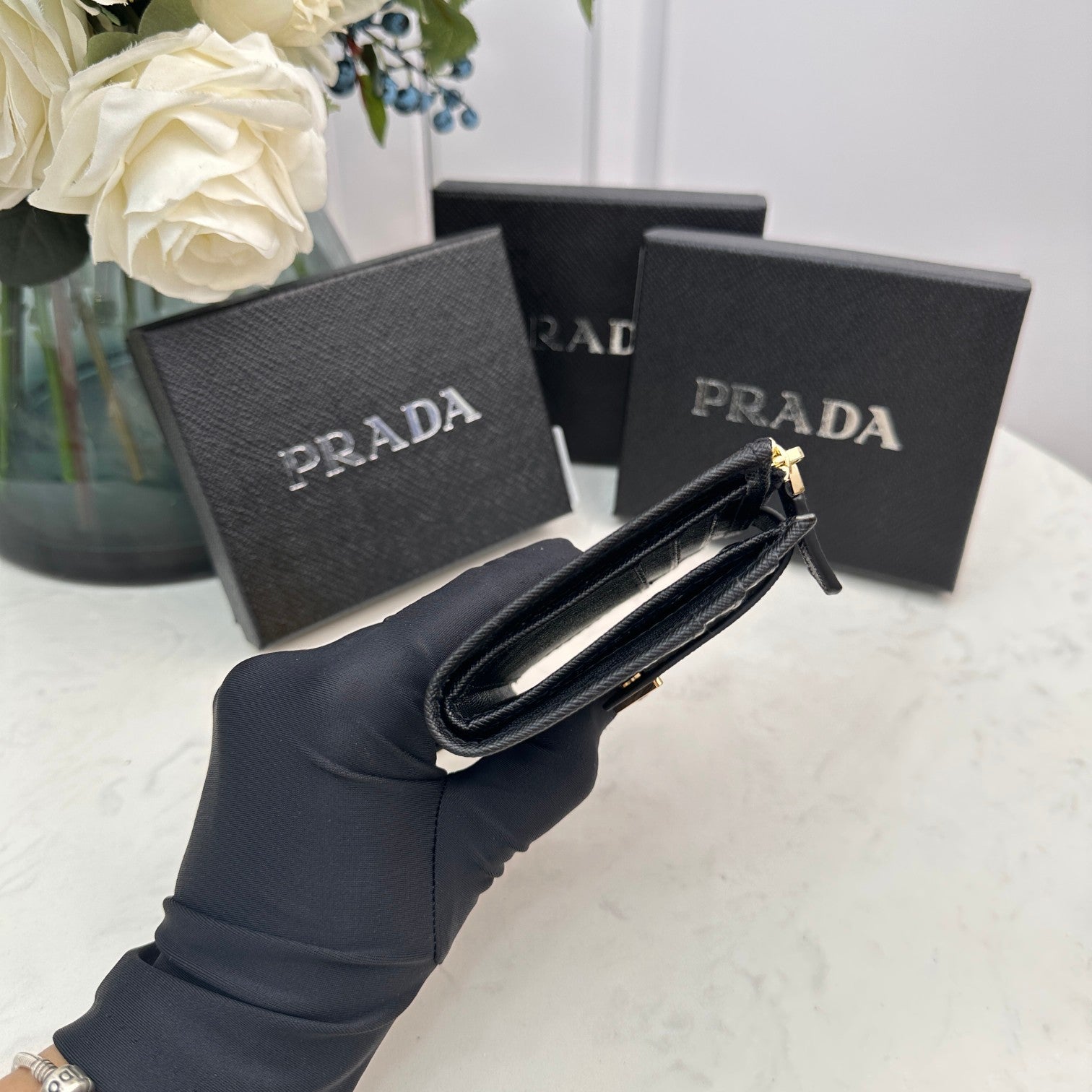 B1P36P1 Popular card holder
