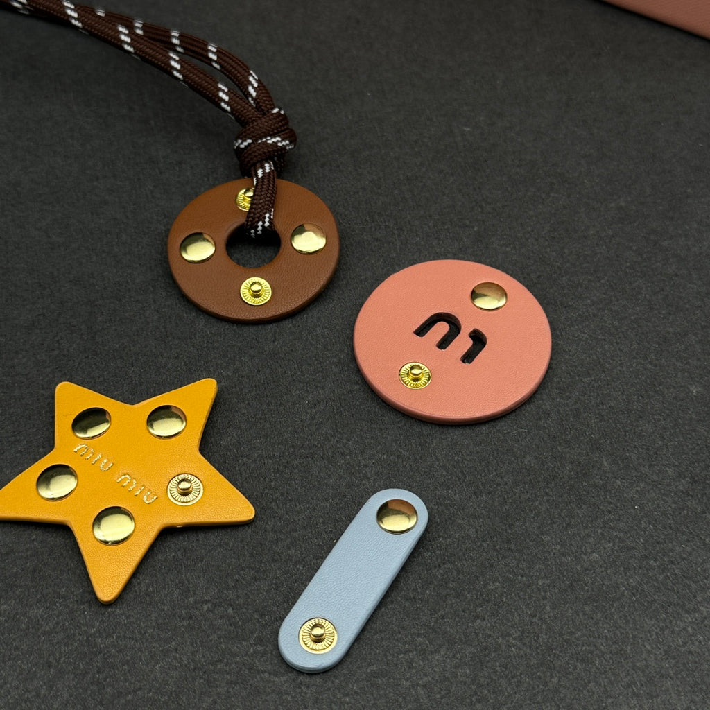 A1R46A25 Popular bag 's charms accessories