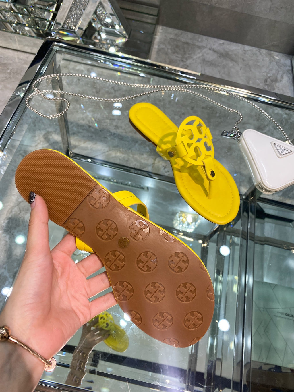 Z2Z85A1  Popular leather Shoes