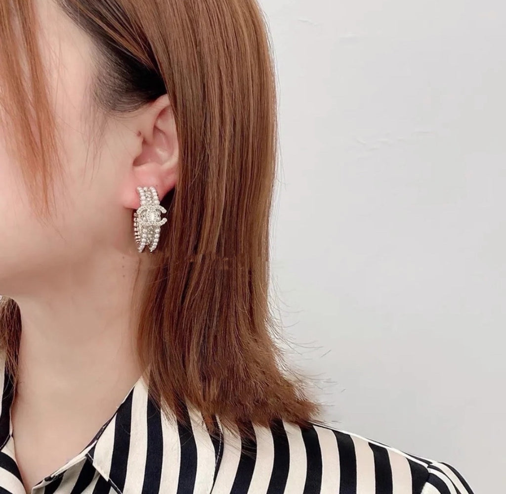 X1Z95C70E Popular Earrings
