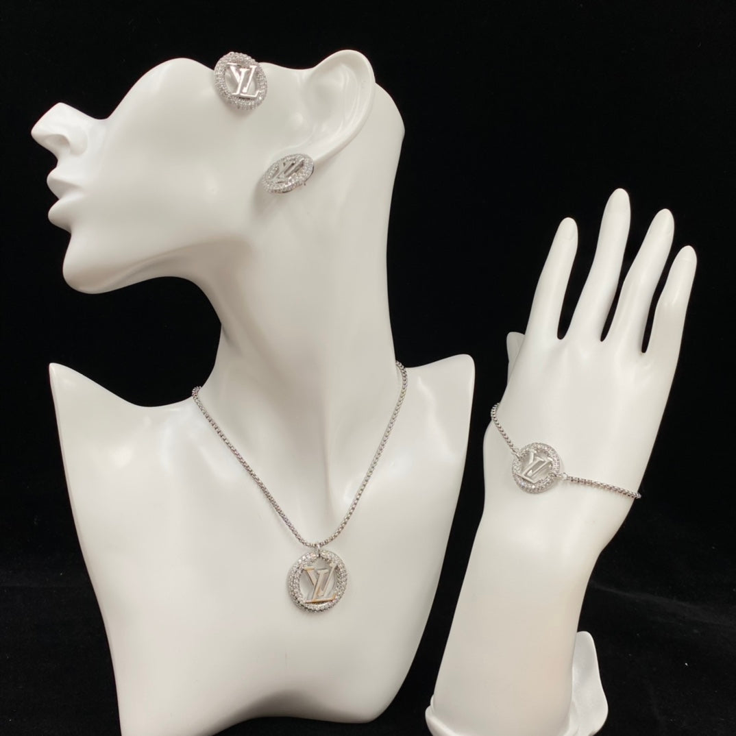 X1Z64E556X  Popular Earrings Bracelets Necklaces