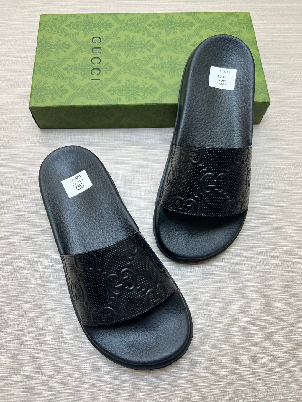 Z5X76B2  Popular slippers