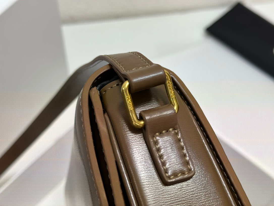 B1W25N61 Popular   leather bag