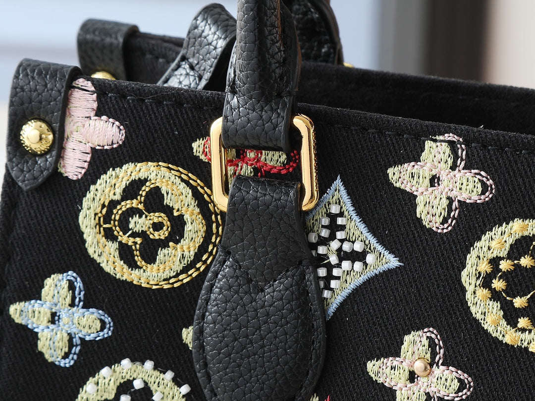 B1R15E22 Popular  genuine leather embroidered bag