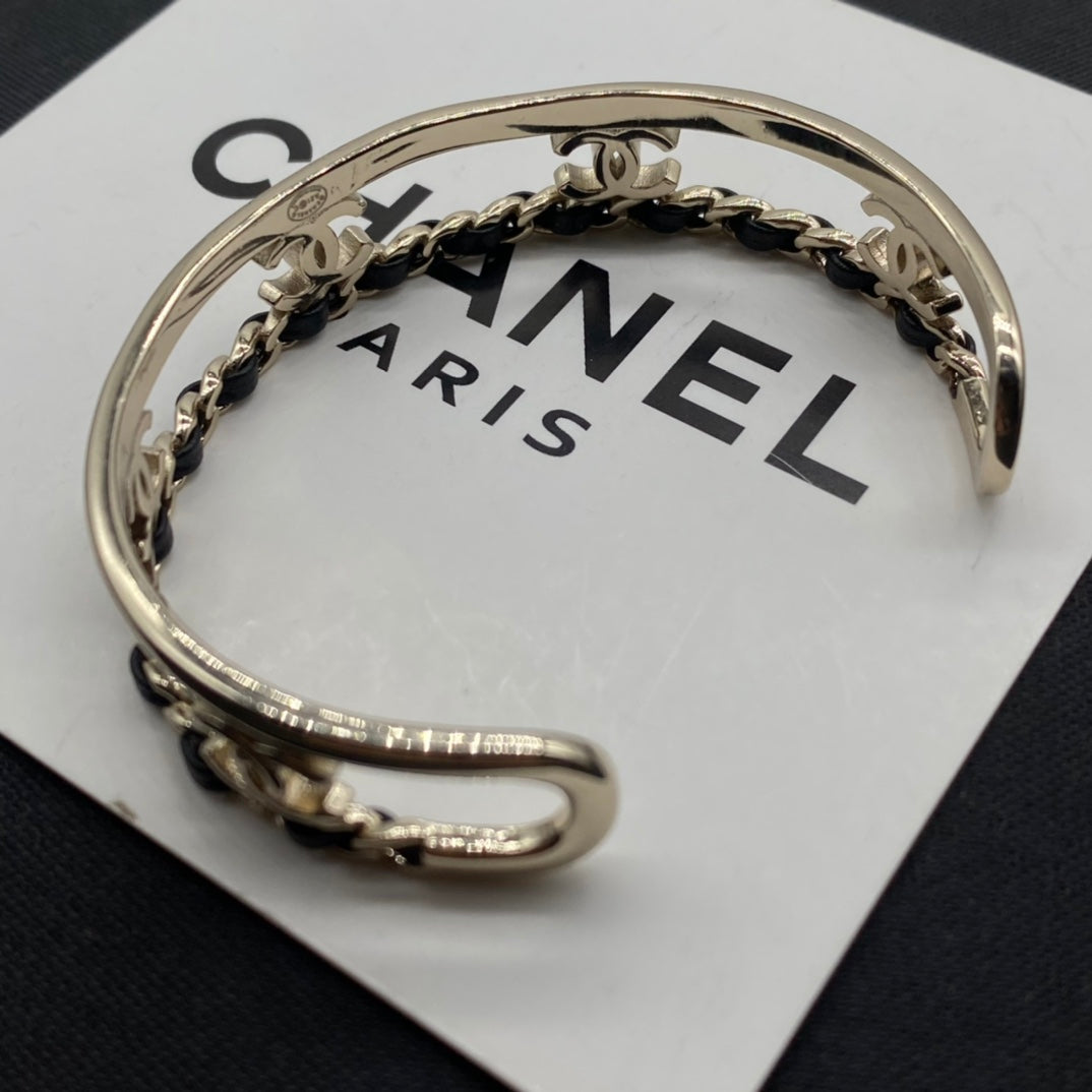 X1Z34C274K  Popular Bracelets