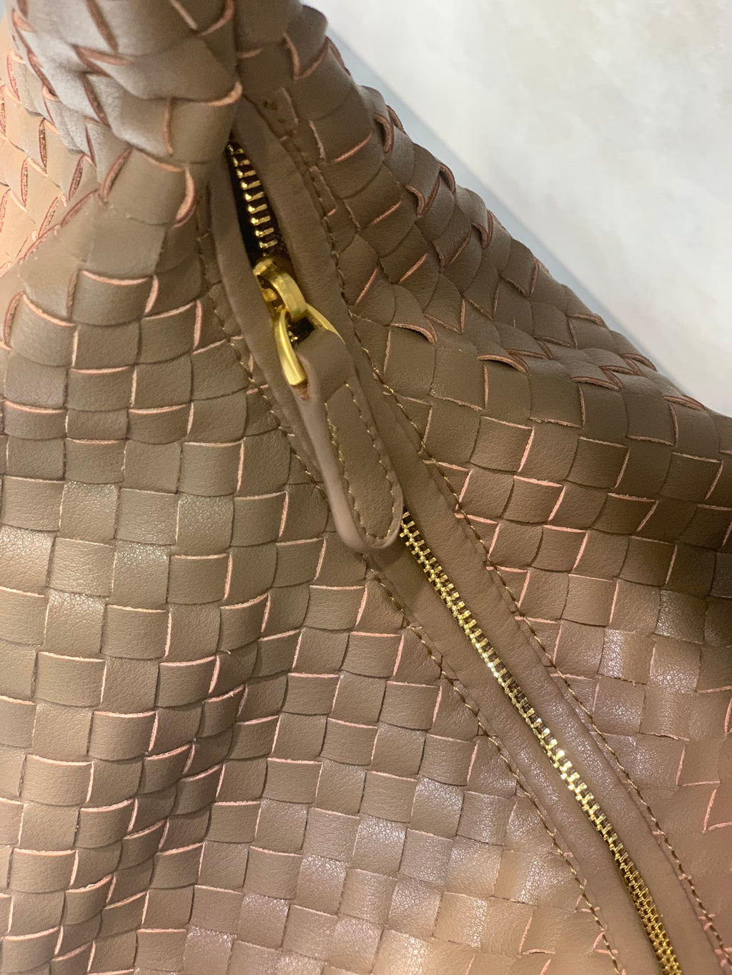 B1W35A116 Popular leather bag