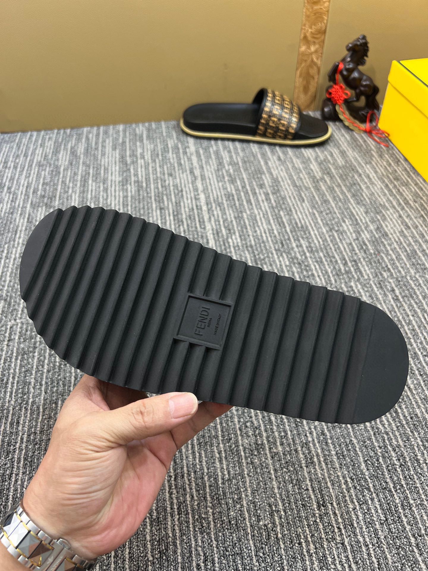 Z5XF104 Popular Slippers