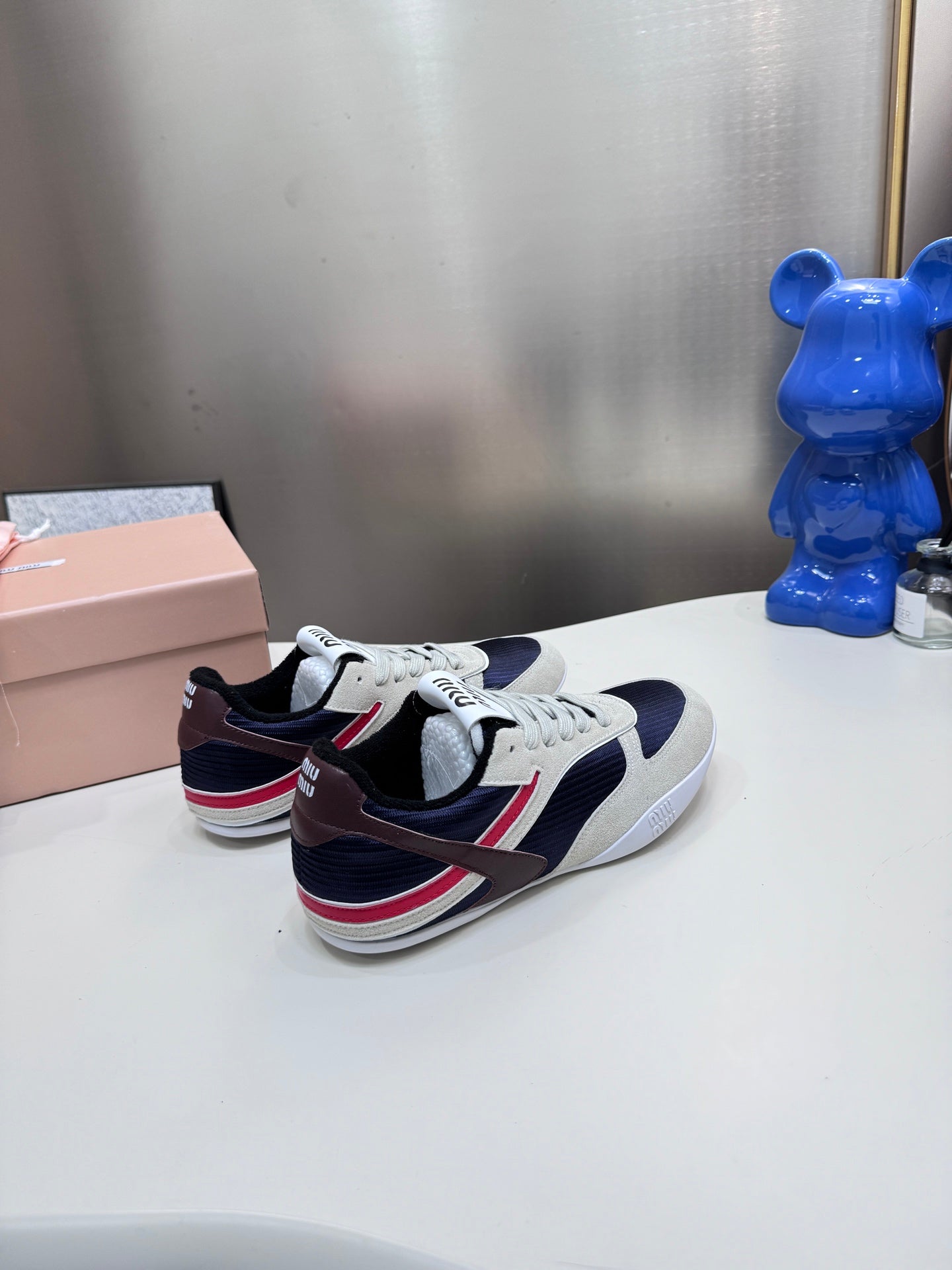 Z1Q105A352 Popular Shoes