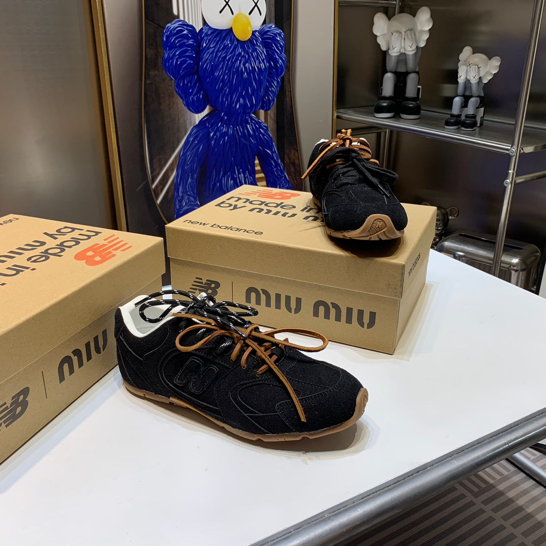 Z1P54A118 Popular shoes