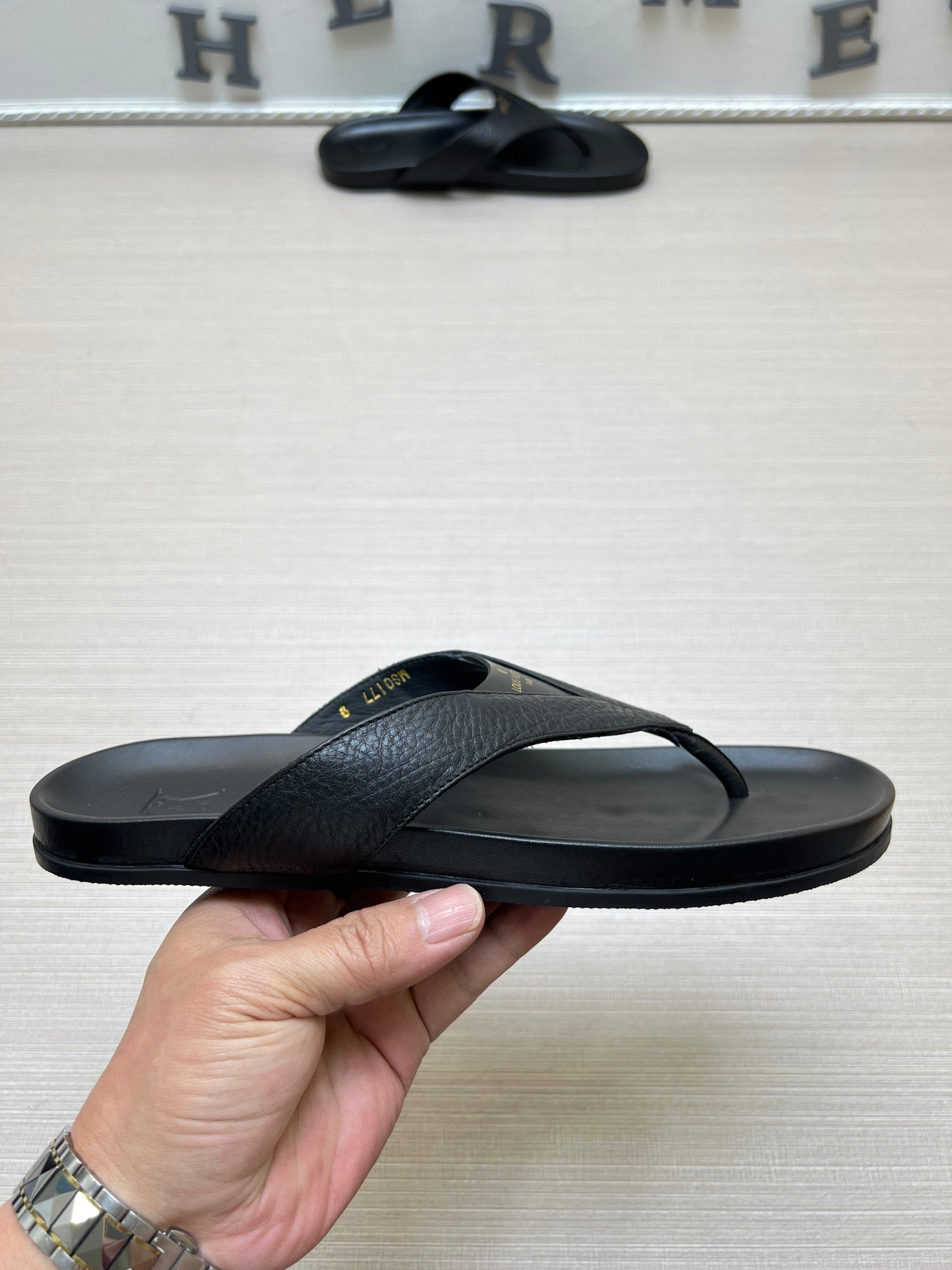 Z5ZE85 Popular slippers