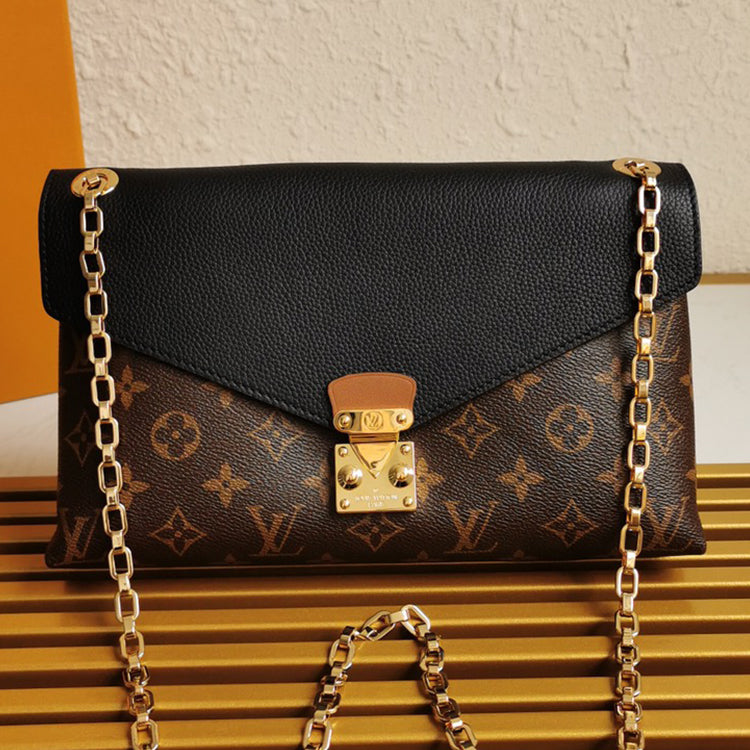 B1X41E83 Popular  leather bag 