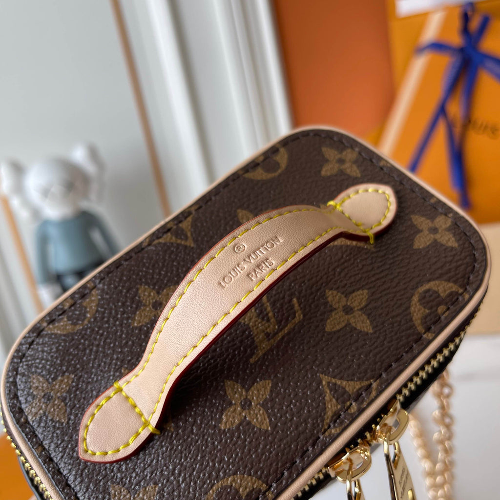 B1N56E20 Popular leather bag