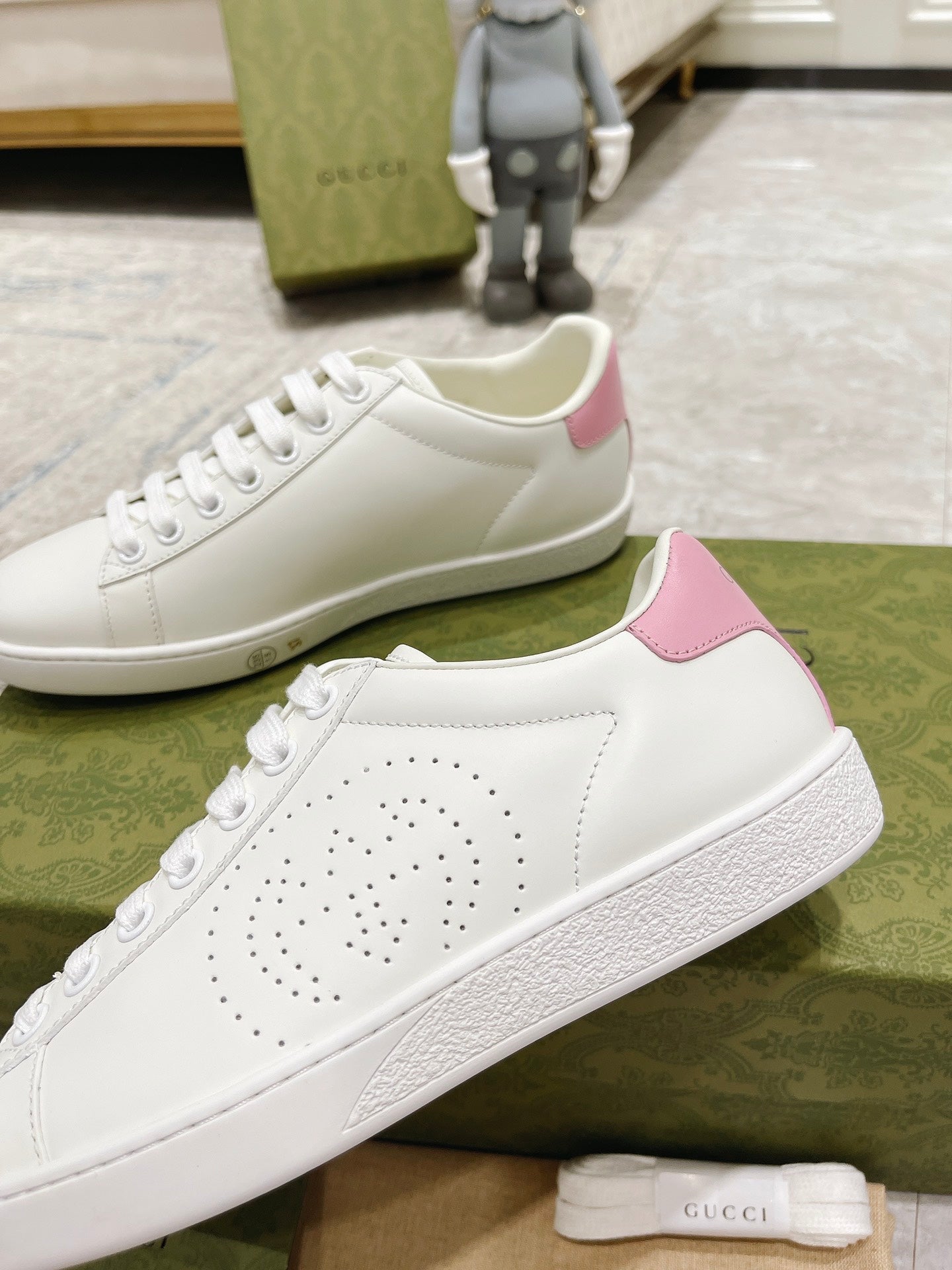 Z2Q105B198 Popular high-quality Shoes