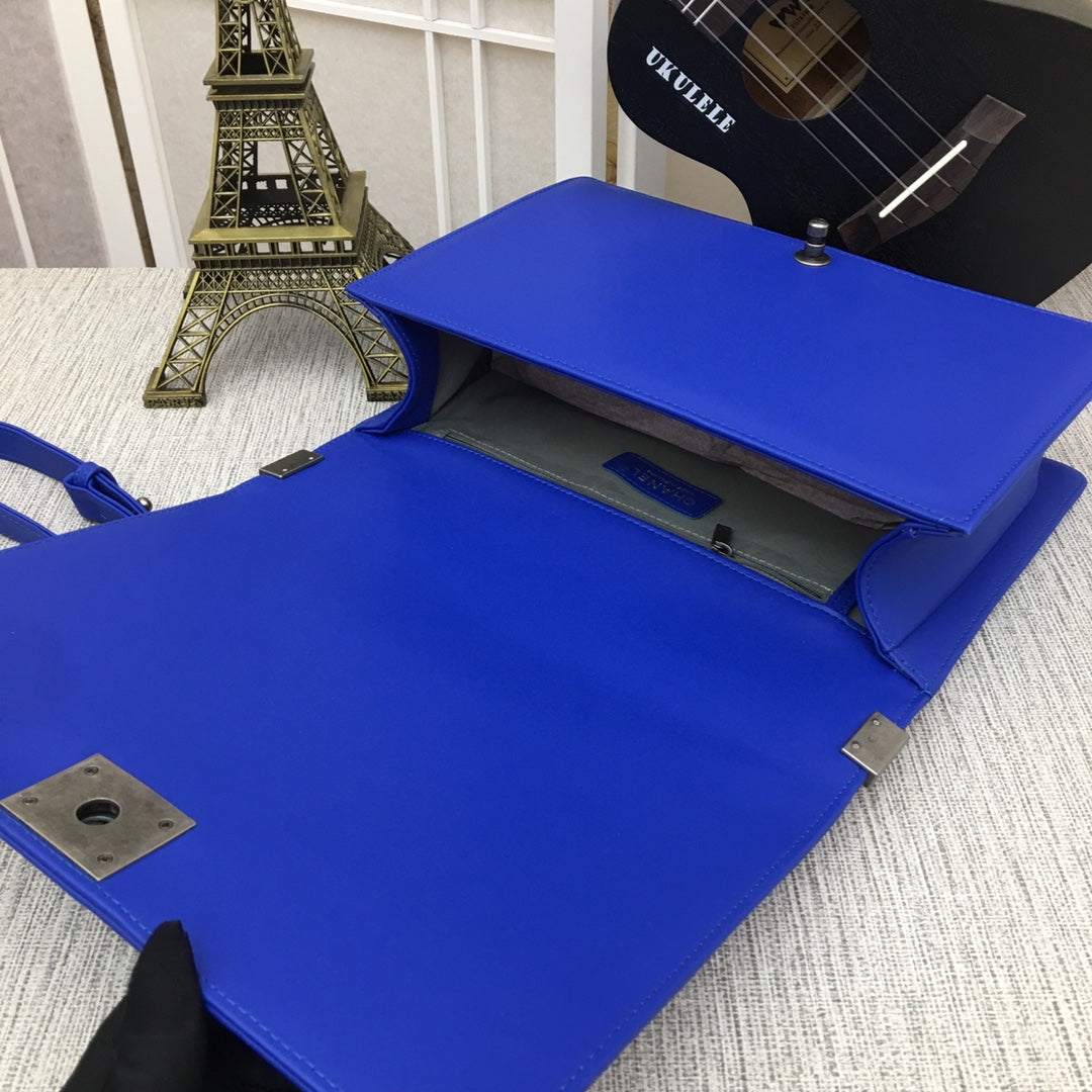B5X121C60 Popular  leather bag 