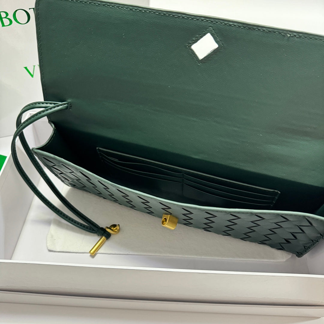 B1X44A380 Popular  leather bag 