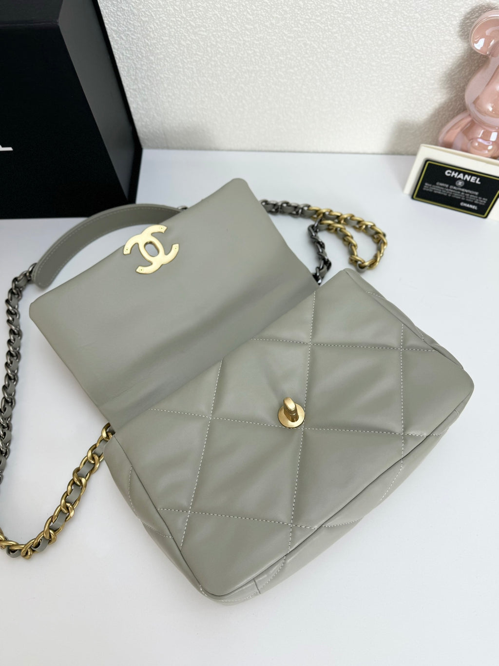 B1R25C85 Popular leather bag