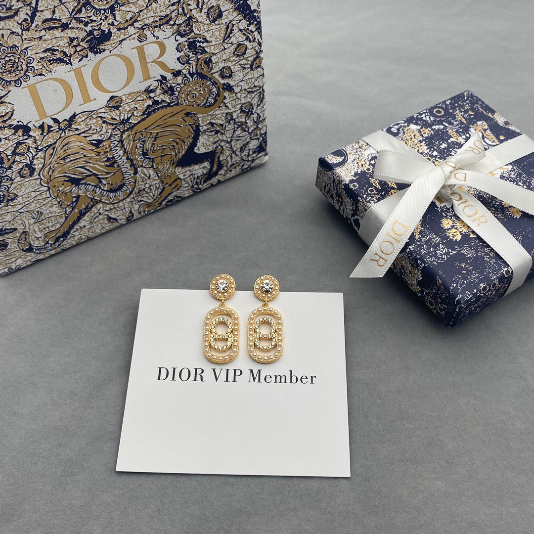 X1N83C208E Popular    Earrings