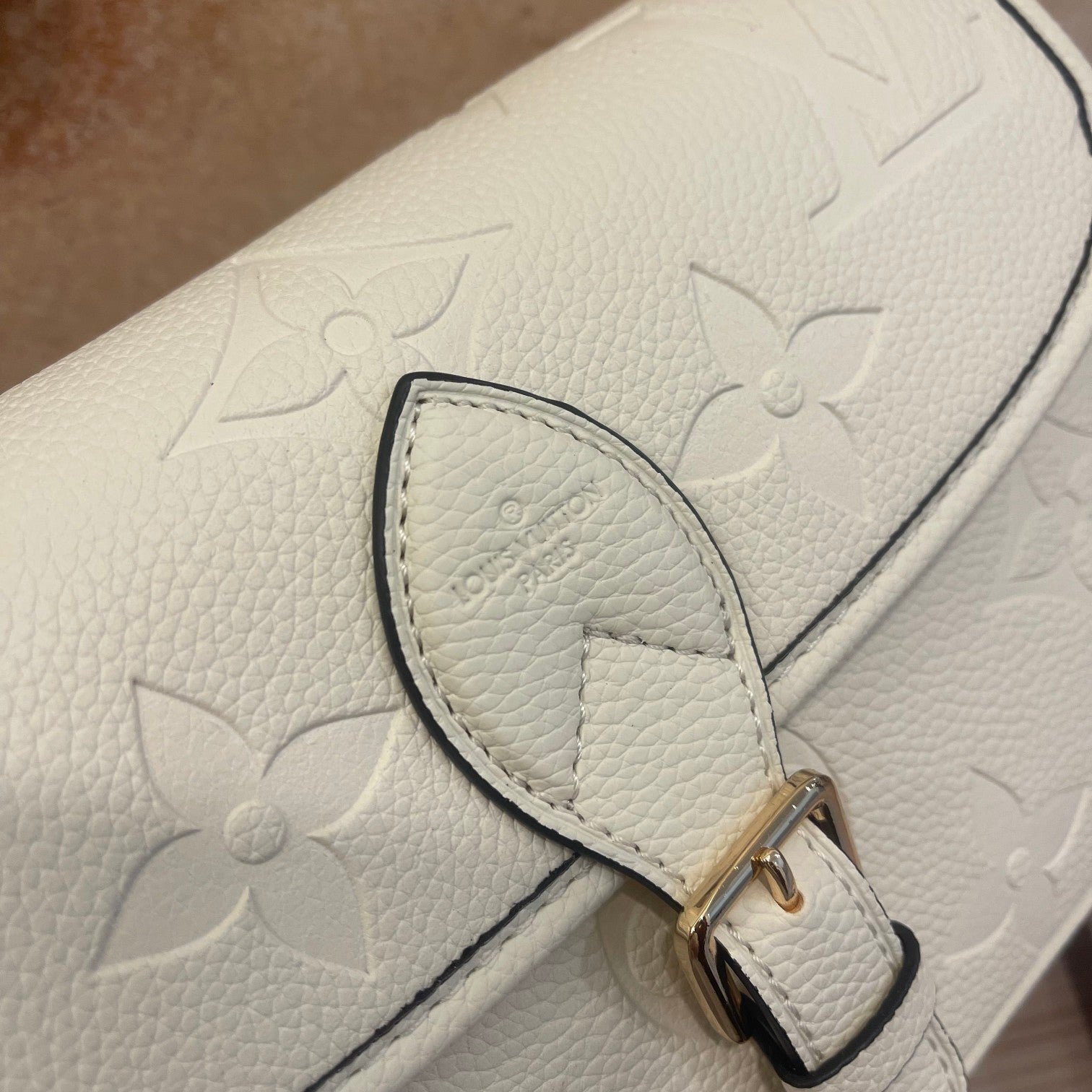 B12X73E28 Popular leather bag 