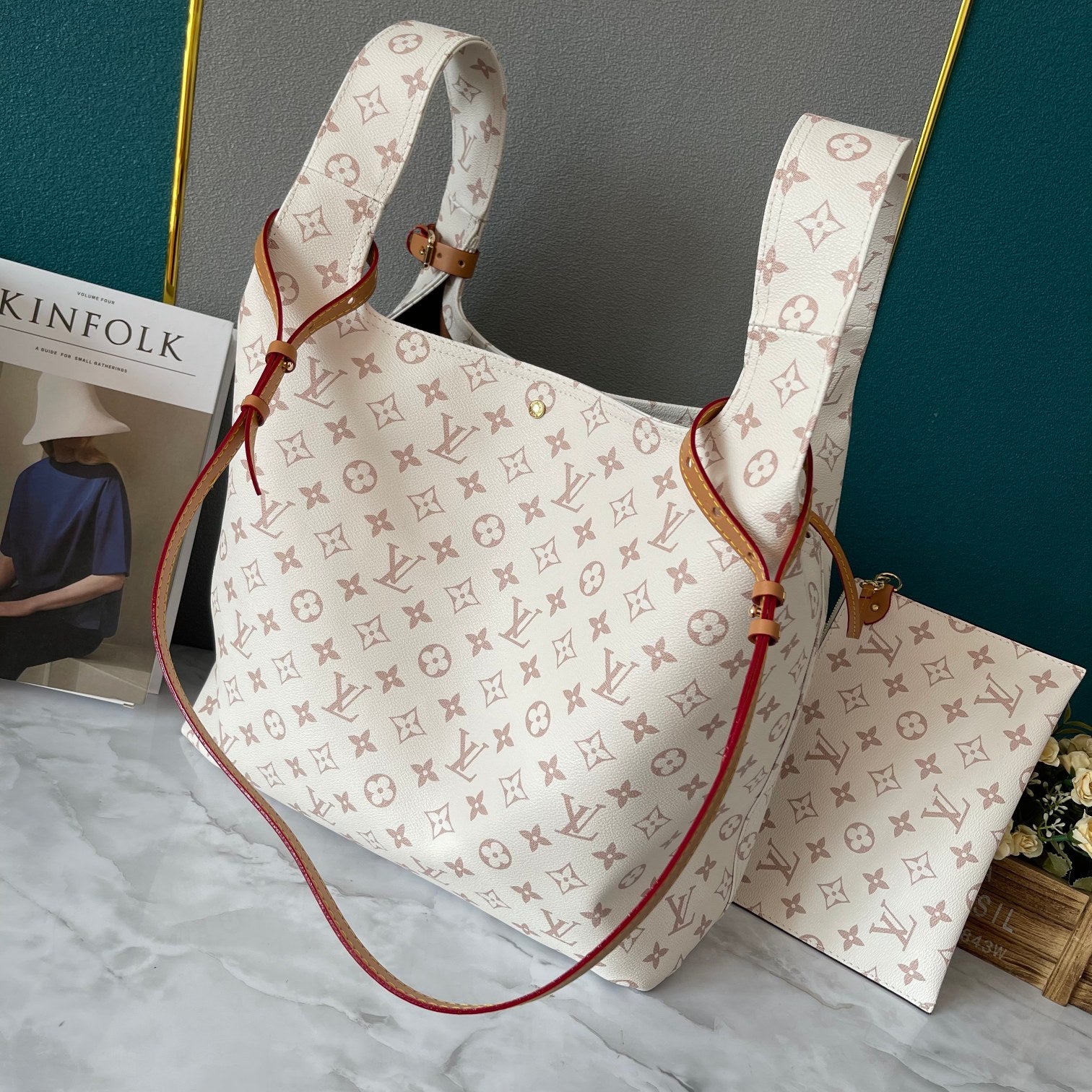 B1X34E274 Popular   leather bag 