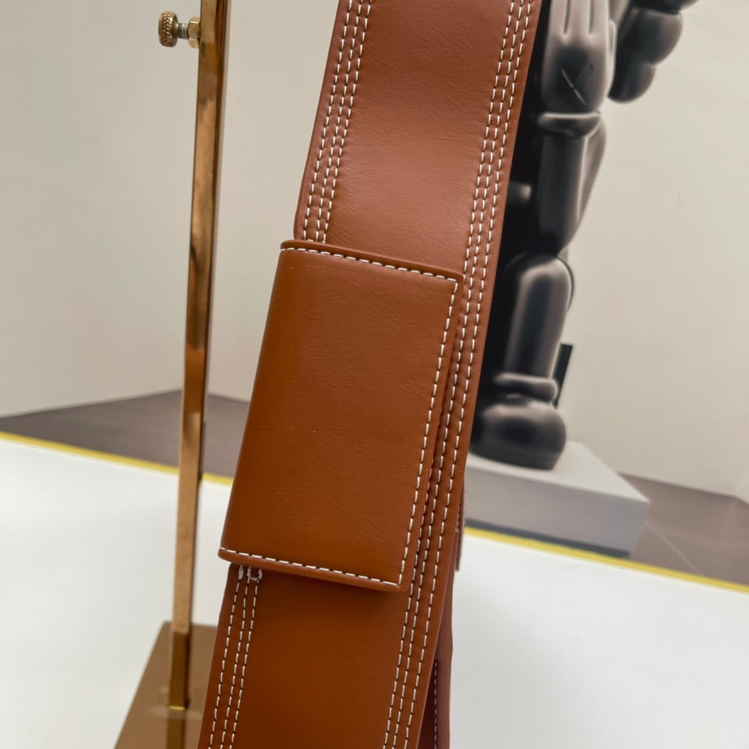 B1P36A25 Popular leather bag