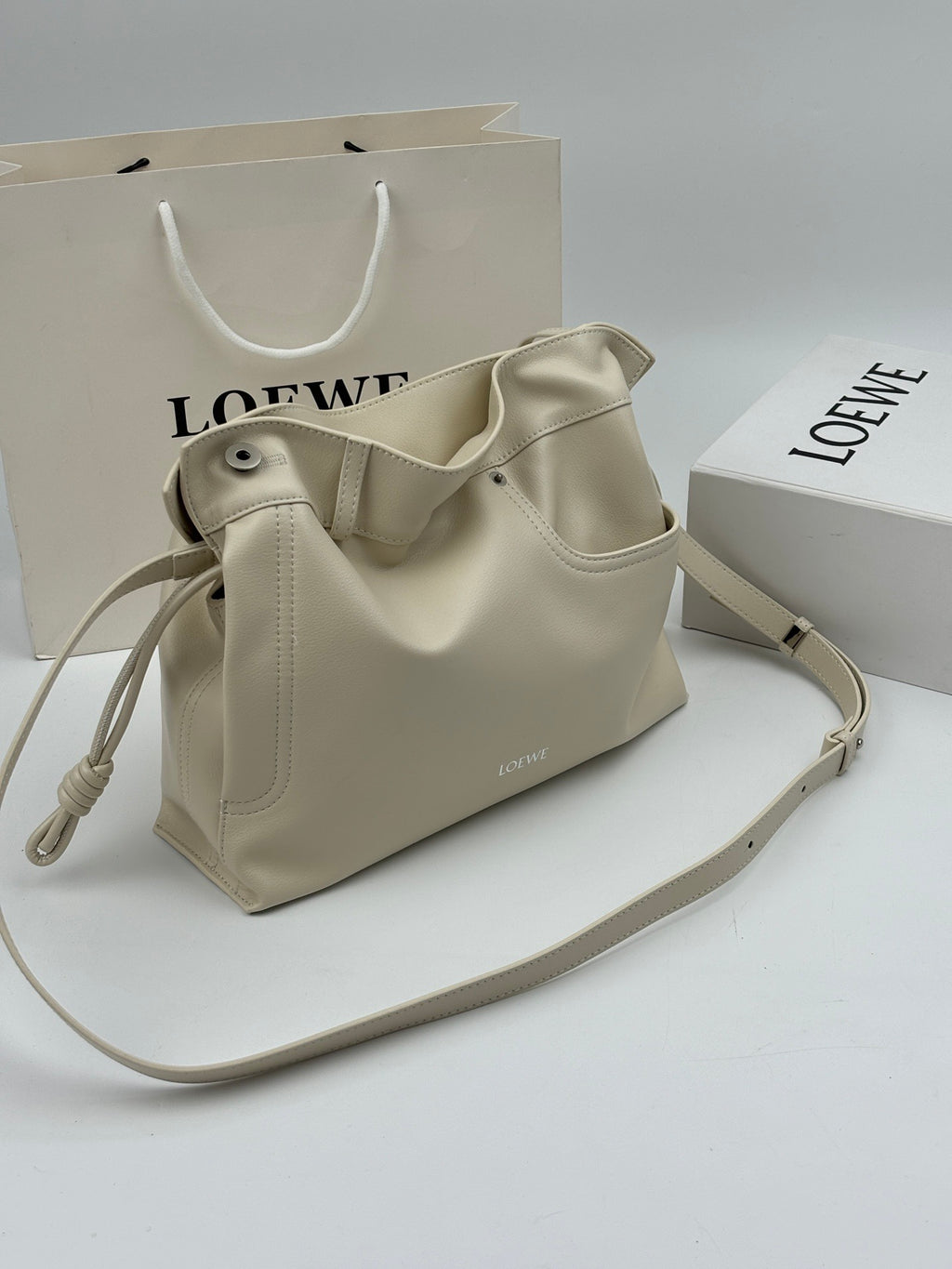 B1P36A47 Popular leather bag