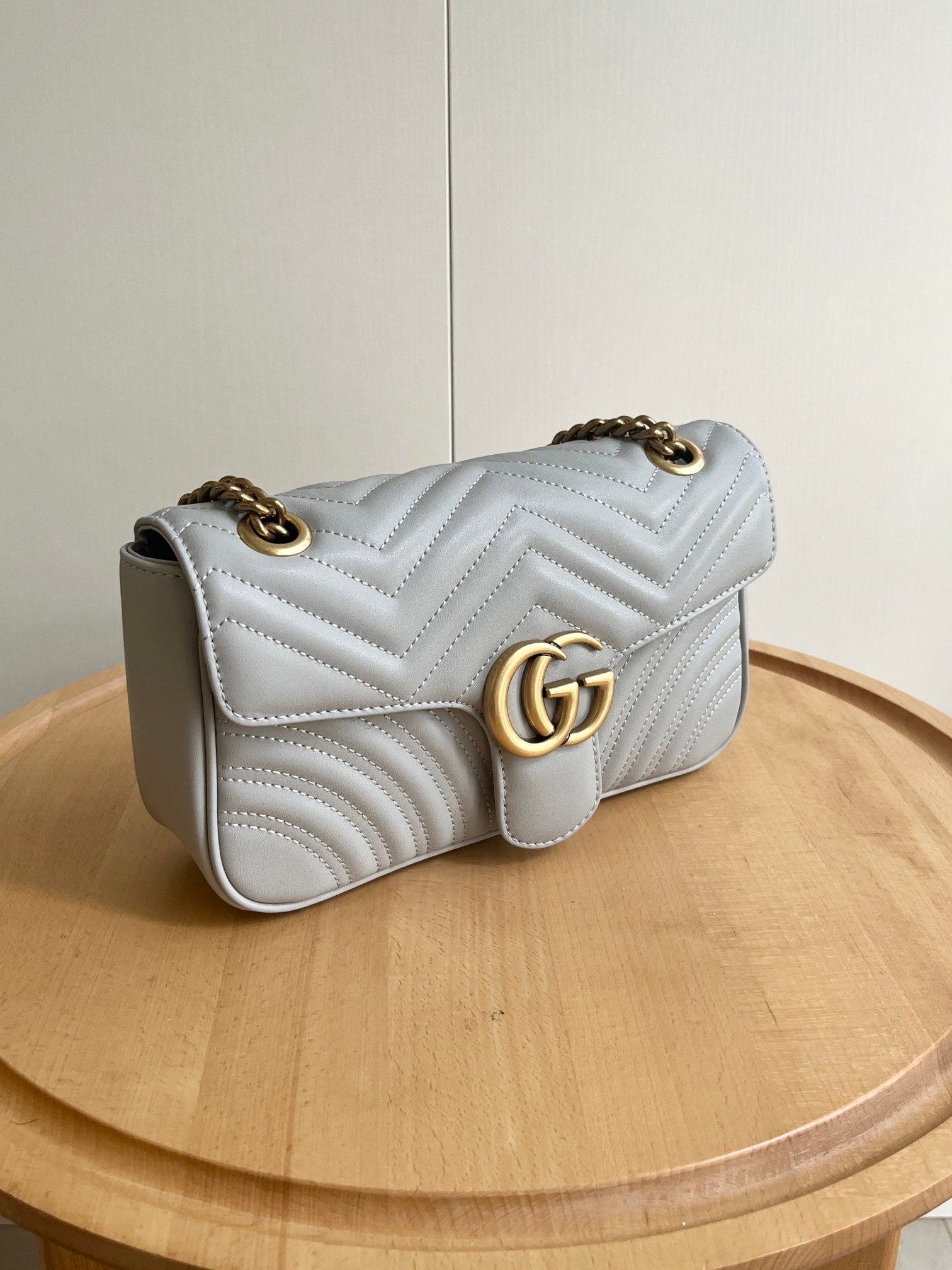 B1X54B444 Popular leather bag