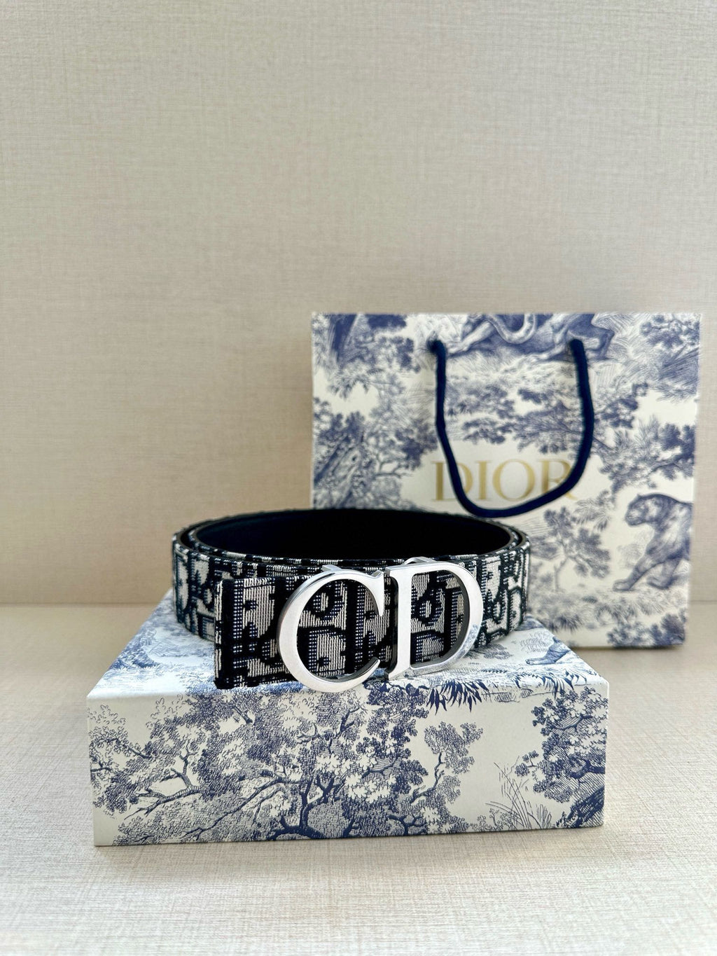 P1R55D207 Popular  High quality belt With full package