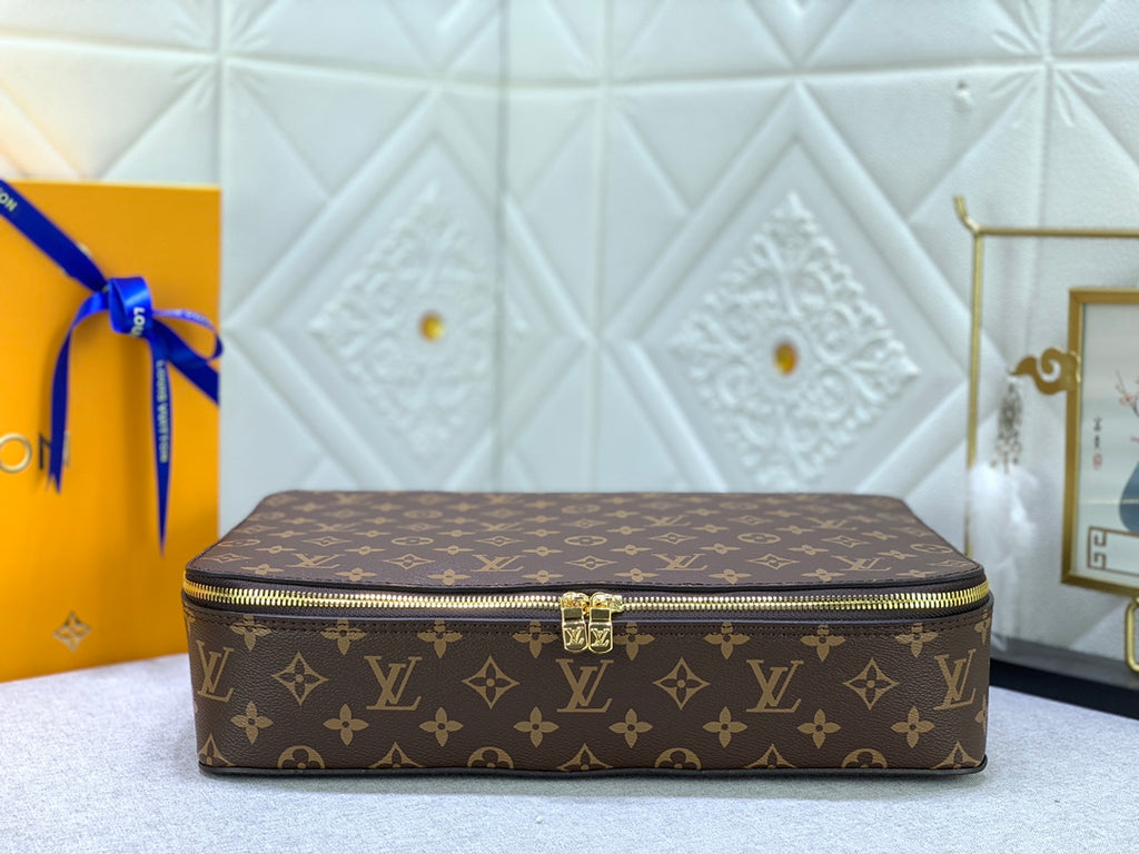 B1X34E272 Popular  leather bag 
