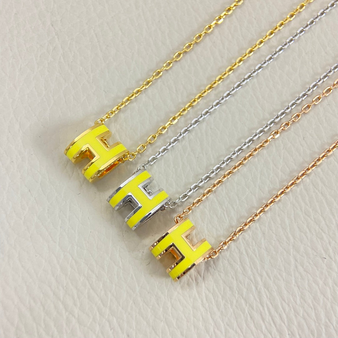 X1Q85H171X Popular Mini Necklace