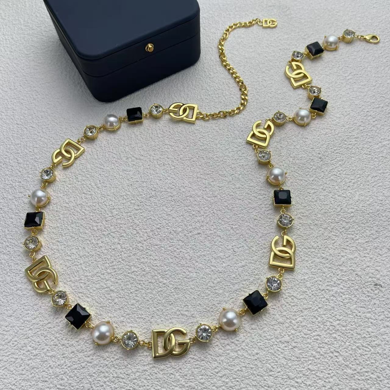 X1Q85A245X Popular Necklace