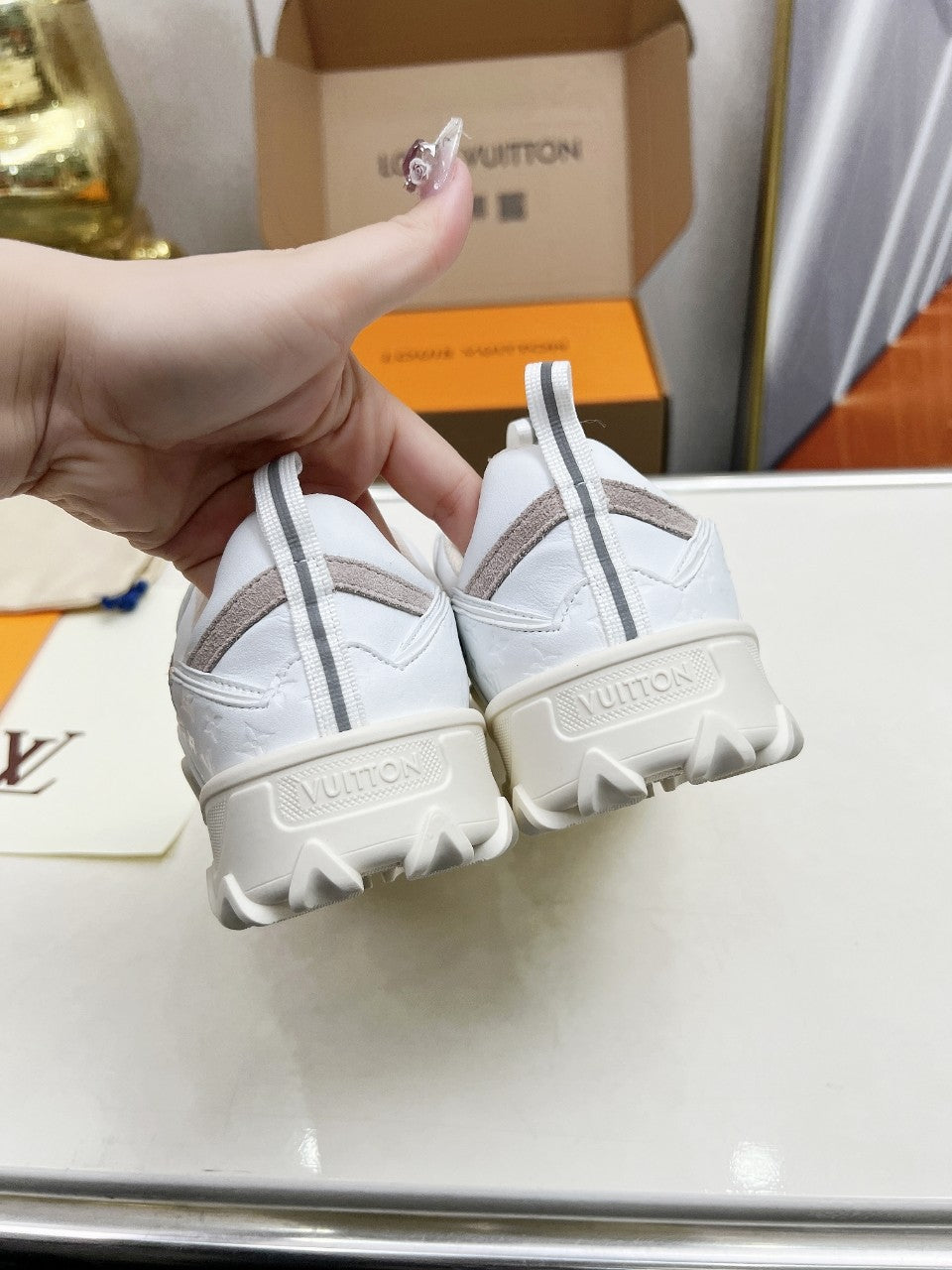 Z2Q105E284 Popular high-quality Shoes