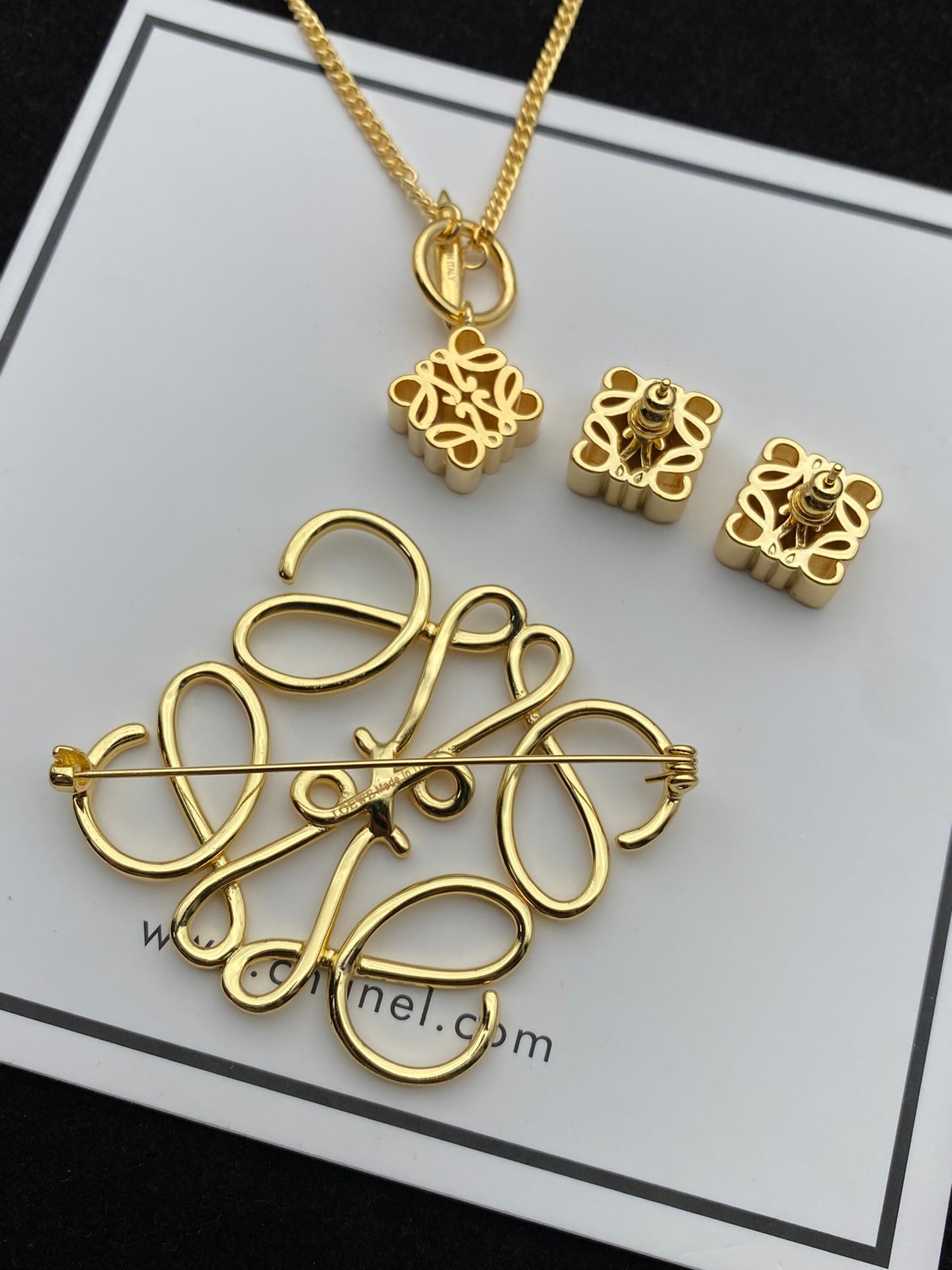 X1Z64A600X  Popular    Earrings Brooch Necklaces
