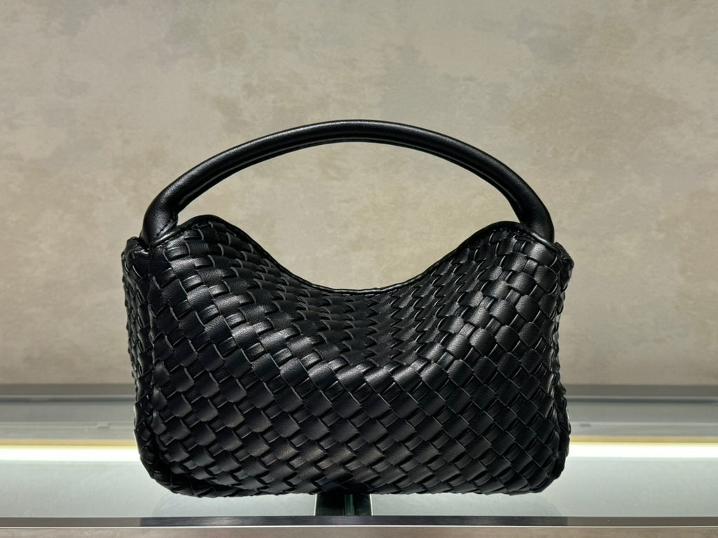 B1X104A83 Popular  leather bag