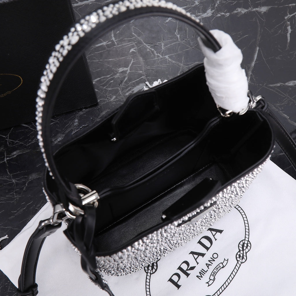 B12X44P265 Popular leather bag 