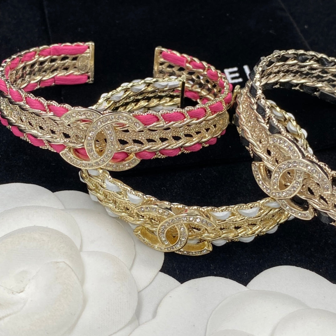 X1X24C577K  Popular Bracelets