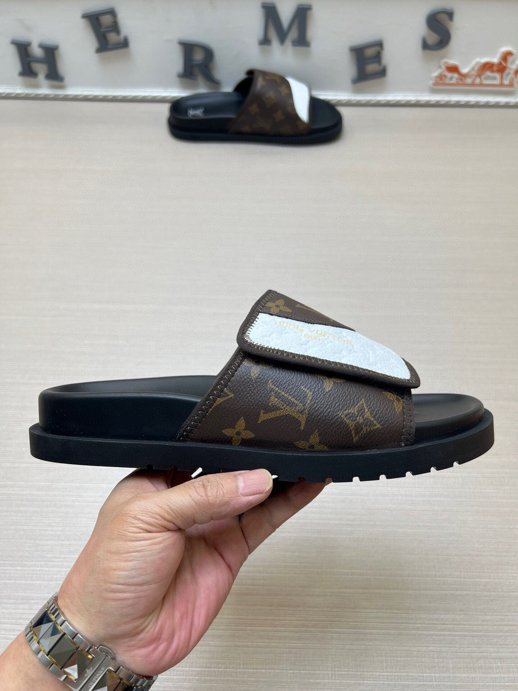 Z5WE250  Popular Slippers