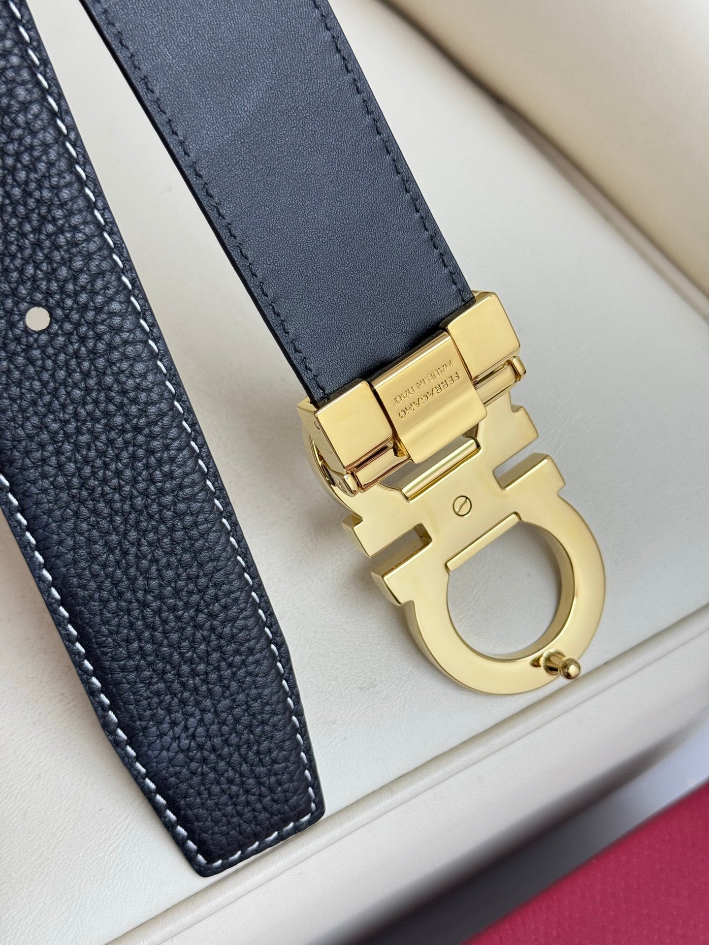 P1Q115A57 Popular High quality belt With full package