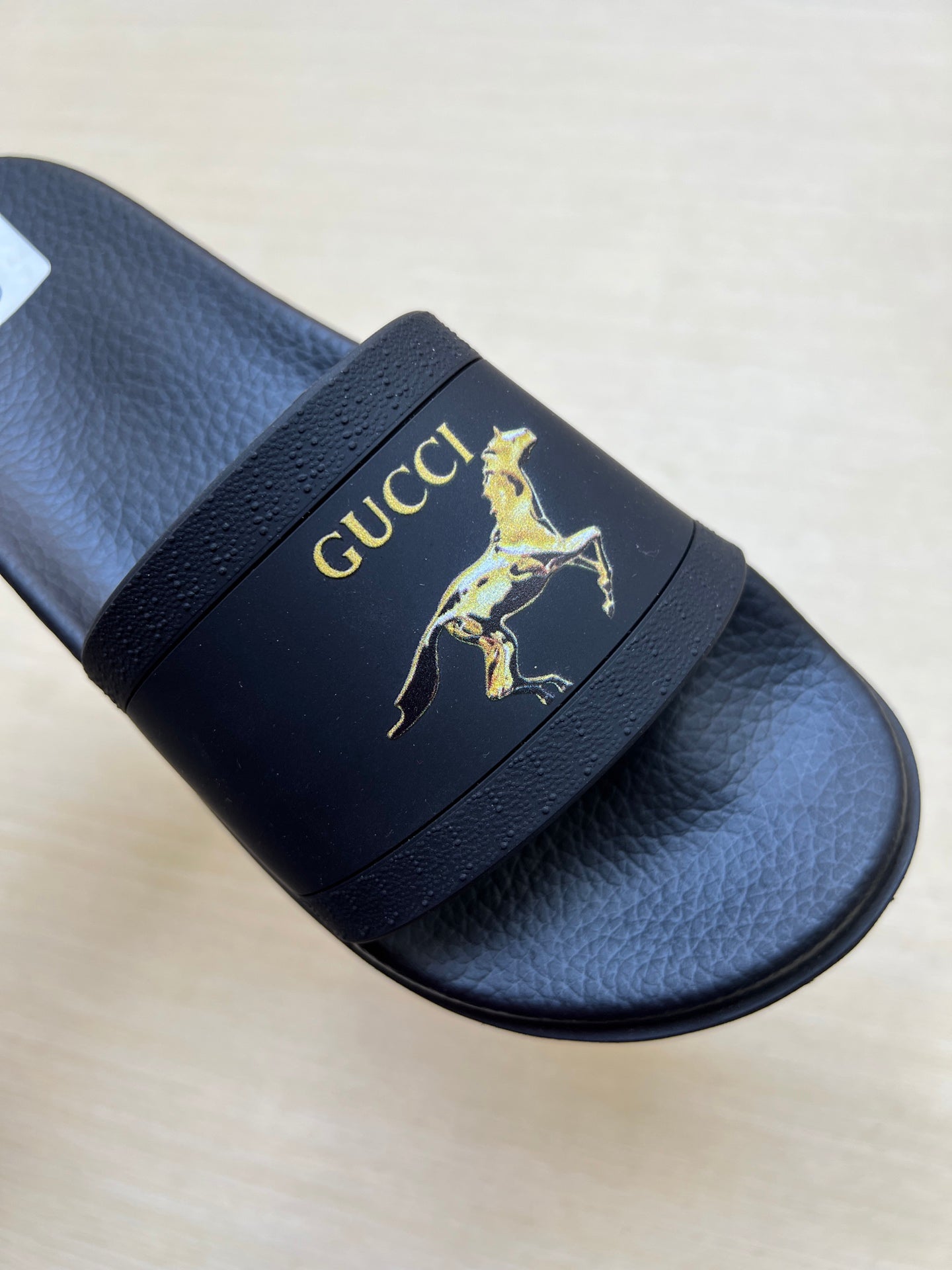 Z5R66B29 Popular Slippers