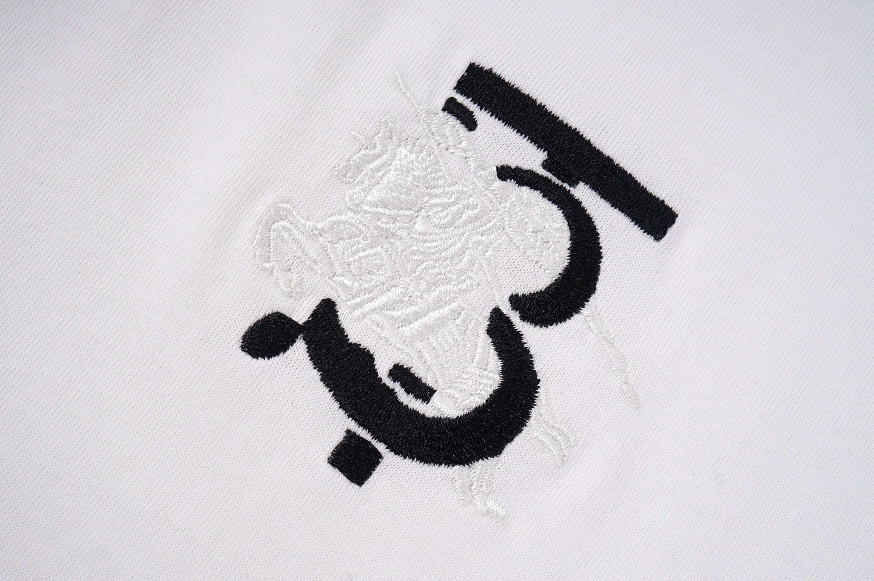 U1W25R27  Popular T-shirts