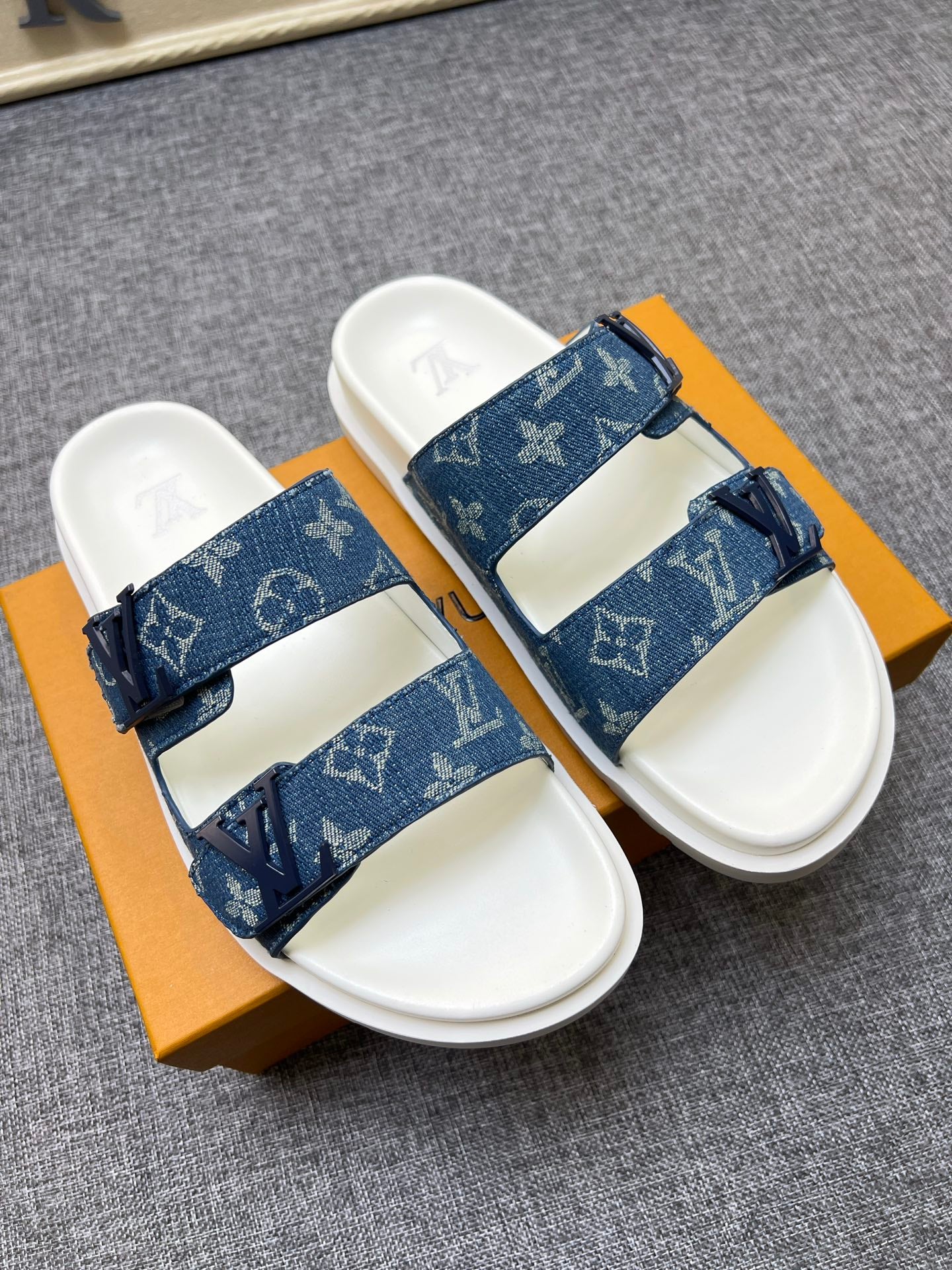 Z5R35E2 Popular Slippers shoes